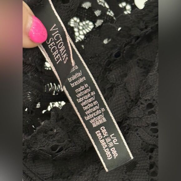 Victorias Secret Sexy Black Deep V All Over Lace Bralette Bra - Picture 7 of 7